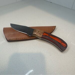 Fixed blade Full Tang wood handle Damascus knife with belt sheath